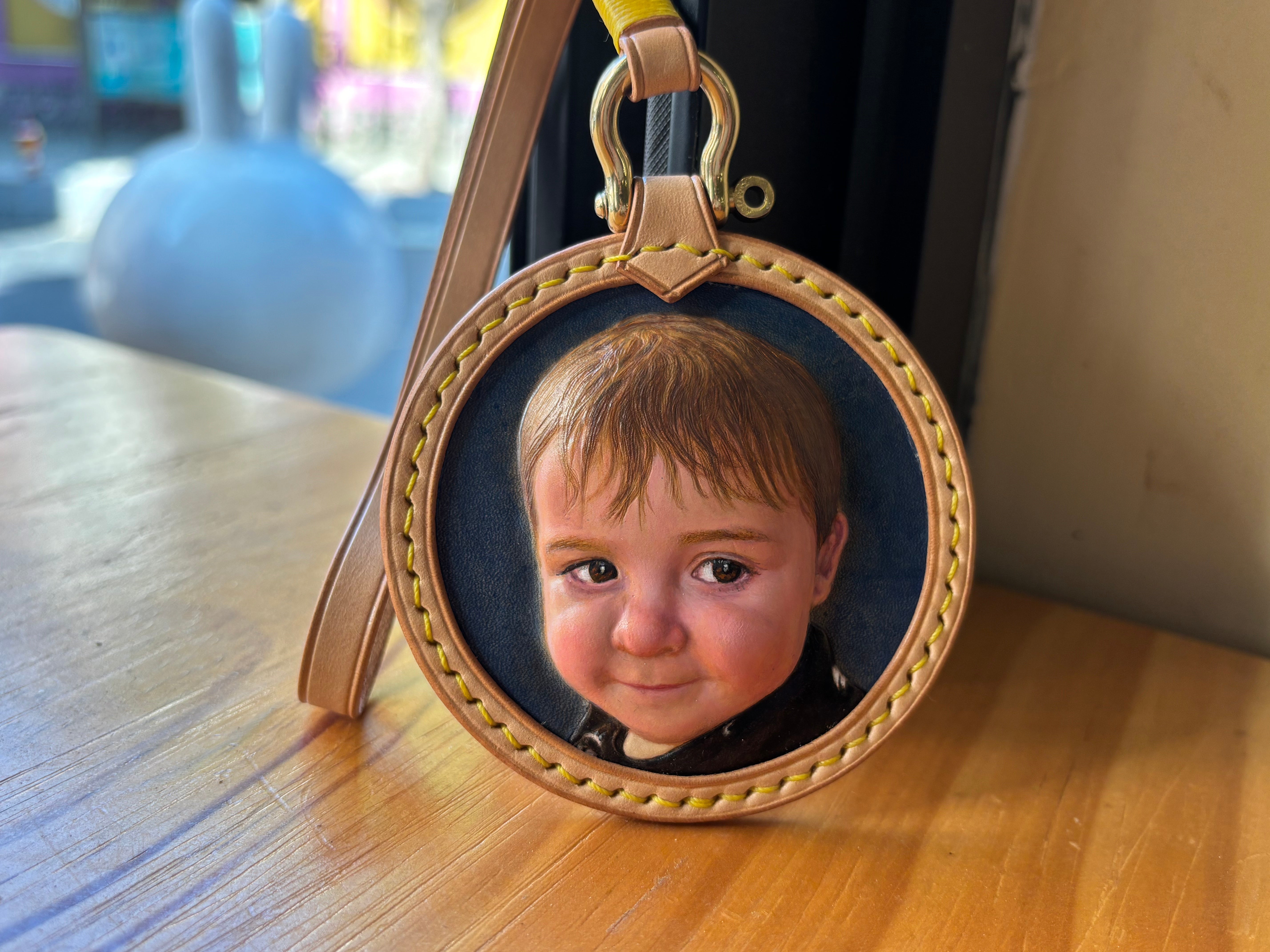 Handmade Leather Carving Keychain | Hand-made Portait Memorial| Personalized Portrait Sculpture Portrait | Custom Portrait Memorial